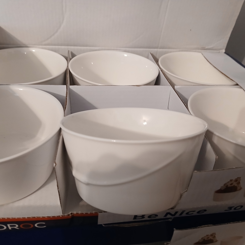 Set of White Ceramic Bowls Arcoroc  Be Nice